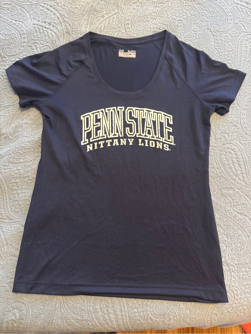 Women’s under armour Penn State Nittany Lions Navy Scoop Neck Tee medium
